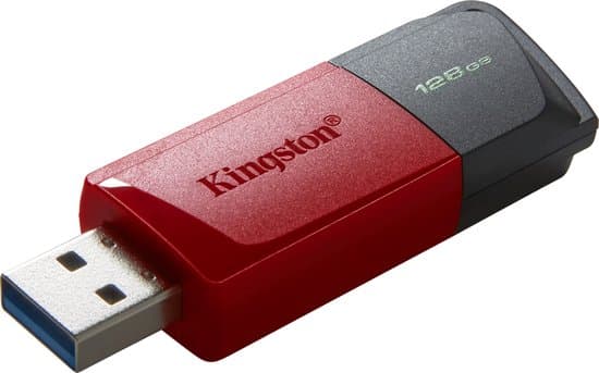 Kingston - DT Exodia USB 3.2 Gen.1 <p class="" data-start="0" data-end="320">De Kingston DataTraveler Exodia M USB-stick biedt snelle gegevensoverdracht met USB 3.2 Gen 1 en een opslagcapaciteit van 64 of 128 GB.</p> <p class="" data-start="0" data-end="320">Met een praktische beweegbare kap en compatibiliteit met laptops, desktop-PC's en andere apparaten, is deze USB-stick ideaal voor dagelijks gebruik en draagbaarheid.</p> <p class="" data-start="322" data-end="553"></p> - afbeelding 2