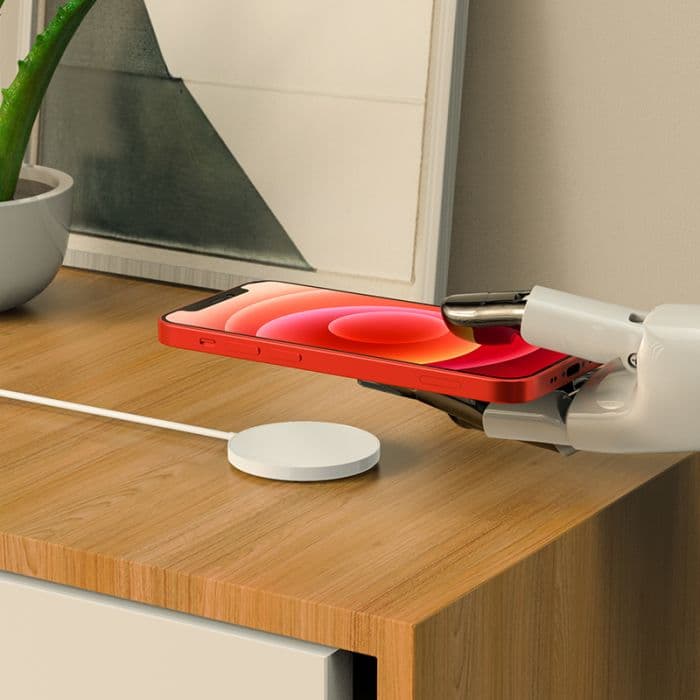 Hoco - Draadloze Lader (Qi) iPhone / Android <p class="" data-start="659" data-end="813">Magnetische draadloze oplader (15W) voor Qi-apparaten zoals iPhones, Android-toestellen en TWS-headsets. Inclusief 1m USB-C Kabel.</p> - afbeelding 4